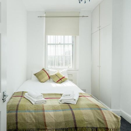 Cosy 1-Bed Flat On King'S Road In Chelsea, West London Exterior photo